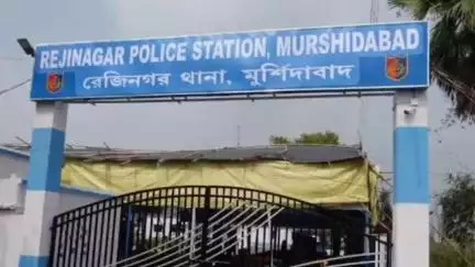 বেলডাঙা ২: পথ নিরাপত্তা সুনিশ্চিত করতে আইনি পদক্ষেপ  রেজিনগর থানার পুলিশের পক্ষ থেকে আজ মরাদিঘী এলাকায়