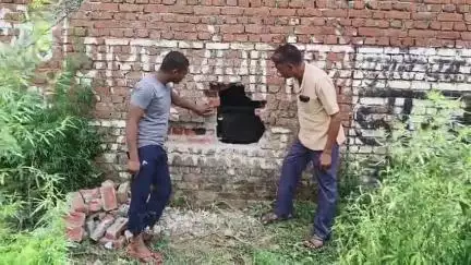 चंदौसी: चंदौसी से असलतपुर जाने वाले मार्ग पर जिम सेंटर में हुई हजारों की चोरी, मौके पर पहुंची पुलिस जांच में जुटी
