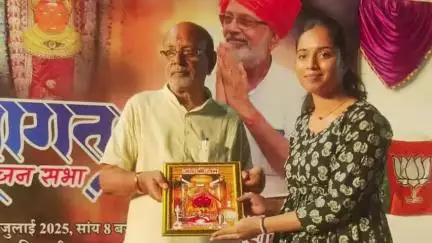सरदारशहर: अविश्वास पर जीत हासिल करने पर गिनाणी बास में सभापति राजकरण चौधरी और पार्षदों का स्वागत किया गया
