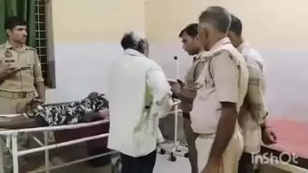 बिधूना: बेला क्षेत्र के सिमरा पुरवा मोड़ के पास तेज रफ्तार डंपर ने दो बाइकों को मारी टक्कर, एक व्यक्ति की मौत, तीन लोग घायल