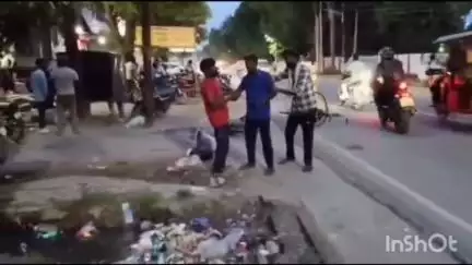 हरदोई: पुलिस लाइन के सामने शराबियों का हाई वोल्टेज ड्रामा, वीडियो सोशल मीडिया पर हुआ वायरल, पुलिस जांच पड़ताल में जुटी