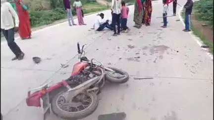 जौरा: जौरा निरार थानाक्षेत्र के चांचुल गांव के पास भीषण एक्सीडेंट, दो लोग गंभीर रूप से घायल