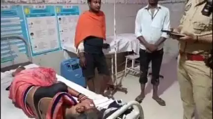 महाराजगंज: बछरावां बड़ी मजार के पास पैसे ना देने पर शराबी पति ने पत्नी को मारपीट कर किया घायल, अस्पताल में इलाज जारी
