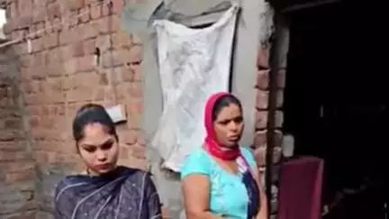 करनाल: शिव कॉलोनी में चोरों ने एक घर में चोरी की, पुलिस और एफएसएल की टीम मौके पर पहुंची