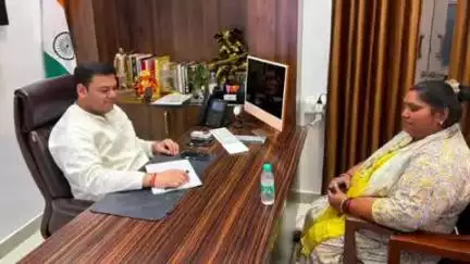 घाटमपुर: घाटमपुर में बनेगा मुख्यमंत्री मॉडल कंपोजिट विद्यालय, विधायक सरोज कुरील ने बेसिक शिक्षा मंत्री से की मुलाकात