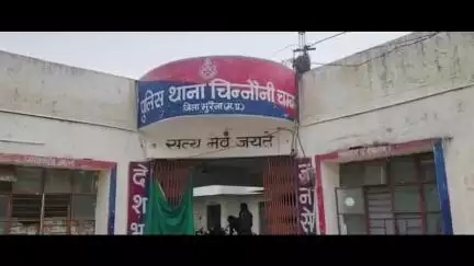 जौरा: जौरा चिन्नोनी थाना क्षेत्र में सिंघरौली पुलिया के पास यात्री बस पलटी, बड़ा हादसा टला