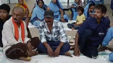 जमुई: सदर अस्पताल में टेंडर प्रक्रिया खत्म होने पर सफाई कर्मियों का विरोध प्रदर्शन दूसरे दिन भी जारी, मरीज व डॉक्टर परेशान