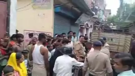 रुद्रपुर: ट्रांजिट कैंप थाना क्षेत्र के आजाद नगर में नाले में मिला व्यक्ति का शव, पुलिस ने कब्जे में लेकर पोस्टमार्टम के लिए भेजा
