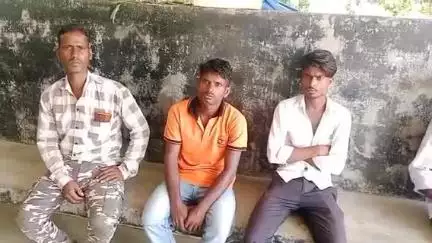 लखीमपुर: महेशपुर गांव के बाहर खेत में कीटनाशक दवा छिड़कते समय बेहोश हुआ किसान, इलाज के लिए ले जाते समय रास्ते में हुई मौत