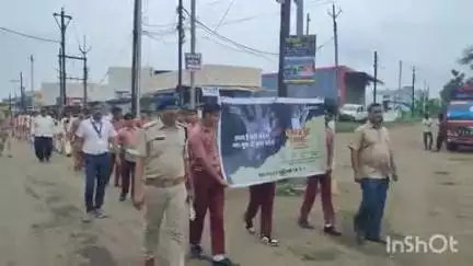 हरसूद: नशा मुक्ति अभियान के अंतर्गत विद्यार्थियों ने निकाली जन-जागृति रैली