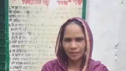 अमरोहा: गांव नगलिया असदुल्ला के स्कूल में खाना बनाने वाली महिला ने नौकरी जाने का डर जताया, बोली- नौकरी गई तो करूंगी आत्महत्या