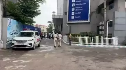 पटना ग्रामीण: पटना के पारस हॉस्पिटल में अपराधियों ने घुसकर बक्सर के चंदन मिश्रा की हत्या की