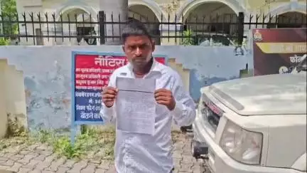 मैनपुरी: घिरोर थाना क्षेत्र में शराब के लिए पैसे न देने पर दबंगों ने पीड़ित के साथ की मारपीट, एसपी कार्यालय में की शिकायत