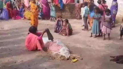 बाराचट्टी: अदलपुर गांव में नदी में डूबे युवक का शव ग्रामीणों ने निकाला
