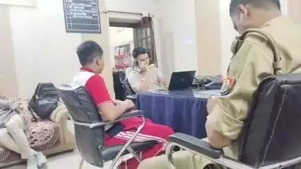 कानपुर: दिल्ली से लापता 9वीं का छात्र कानपुर सेंट्रल में वृद्ध महिला के साथ बरामद, पिता से मांगी जा रही थी फिरौती