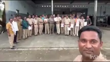 हिंगणघाट: आगाराचे जुन महिन्यात २९ लाख ४४ हजार उत्पन्न मिळवून देण्यासाठी प्रयत्न करणाऱ्या चालक,वाहक व तांत्रिक यांचा सत्कार