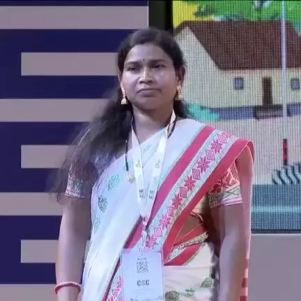 Manjulata from Mayurbhanj, Odisha, is making a difference in people’s lives through CSC.
