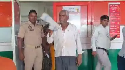 फिरोज़ाबाद: सोपी पुर में साइकिल टकराने पर पड़ोसी दो पक्षों में हुआ ख़ूनी संग्राम, एक महिला समेत दो लोग घायल