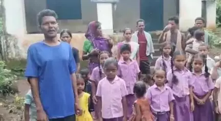చింతపల్లి: మండలంలోని దిగజనుబ ఎంపీపీ పాఠశాలకు ఉపాధ్యాయుడిని నియమించండి-విద్యార్థుల తల్లిదండ్రులు వేడుకోలు