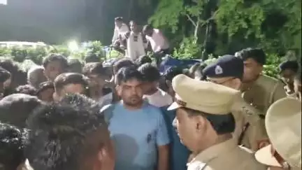 अमरोहा: अमरोहा में चोरों के शक में बेगुनाहों की पिटाई, किसी दिन हो सकती है बड़ी घटना, अब तक कई मामले आए सामने