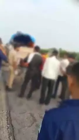 बांगरमऊ: बांगरमऊ में आगरा-लखनऊ एक्सप्रेसवे पर भीषण सड़क हादसा, हादसे में दो की मौत, दोनों परिवार के मुखिया थे: पुलिस