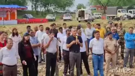बेमेतरा: शिवनाथ नदी के अमोरा घाट में बेमेतरा जिला प्रशासन ने आपदा से बचने के लिए किया मॉक ड्रिल, कलेक्टर और एसपी ने लिया जायजा