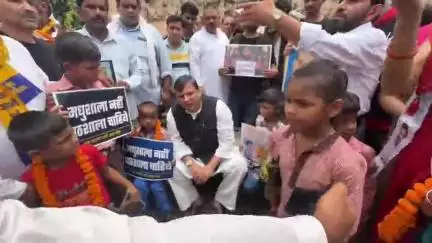अमरोहा: अमरोहा में राज्यसभा सांसद संजय सिंह ने कहा, स्कूल बचाओ आंदोलन सड़क से संसद तक चलेगा! मोहम्मदपुर से हिमायुनगर तक यात्रा