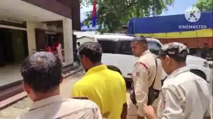 বোকাখাত: পৰকীয়া প্ৰেমৰ বাবেই পত্নীক ঘৰৰ ভিতৰত  হত্যা কৰি পলায়ন কৰা স্বামী ডিম্বেশ্বৰ গগৈৰ বোকাখাত থানাত আত্মসমৰ্পন