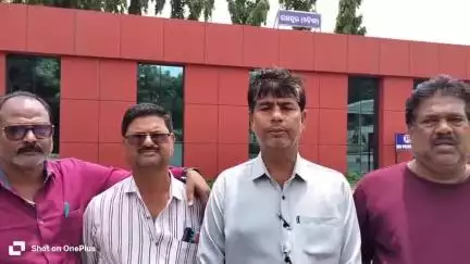ଜୟପୁର: ଜୟପୁର ରେଳେ ଷ୍ଟେସନ ଠାରେ ଏଡିଆରଏମ ଙ୍କୁ ଉତ୍କଳ ସମ୍ମିଳନୀ ପକ୍ଷରୁ ଦାବି ପତ୍ର ପ୍ରଦାନ, ଏନେଇ ଉପ ସଭାପତି କଣ କହୁଛନ୍ତି ଶୁଣନ୍ତୁ