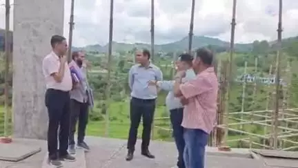 चम्पावत: चंपावत में बन रहा हाई-टेक साइंस सेंटर, जिलाधिकारी ने किया स्थलीय निरीक्षण