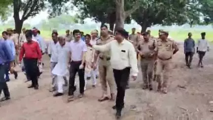 बस्ती: मण्डलायुक्त बस्ती और पुलिस उपमहानिरीक्षक बस्ती ने कडर मन्दिर का किया निरीक्षण