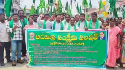 మణుగూరు: మణుగూరులో ఆదివాసుల రాస్తారో సింగరేణి పై గర్జించిన గిరిజన స్వరం హోరెత్తిన మణుగూరు