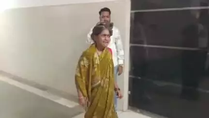 नरसिंहपुर: जनसुनवाई में महिला ने किया हंगामा, पुलिस पर मारपीट का आरोप, एएसपी ने जांच की बात कही
