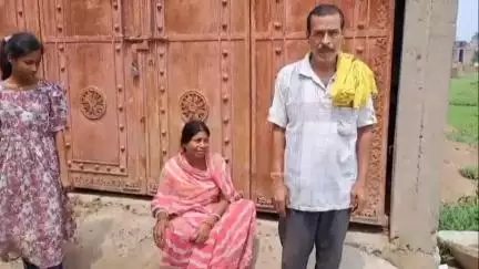 खगौल: वहीं पुलिस इस मामले में कुछ भी कहने से बच रही है पीड़ित परिवार ने प्रशासन से सुरक्षा और न्याय की मांग की है