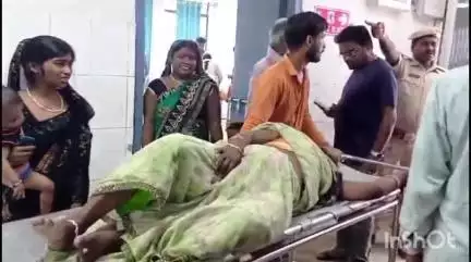 भभुआ: दतियांव मोड़ के समीप बाइक और ई-रिक्शा की जोरदार टक्कर में ई-रिक्शा सवार एक महिला घायल, सदर में इलाज जारी