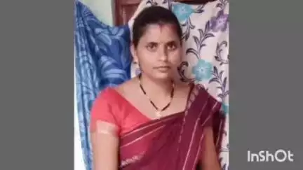 बांदा: महेदु गांव में महिला ने फांसी लगाकर आत्महत्या की, पुलिस ने की पोस्टमार्टम की कार्रवाई