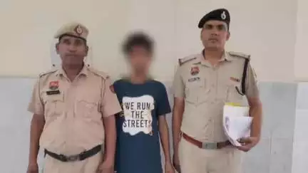 बहादुरगढ़: सेक्टर 6 में मकान में चोरी के मामले में पुलिस एक आरोपी को प्रोडक्शन वारंट पर लेकर आई