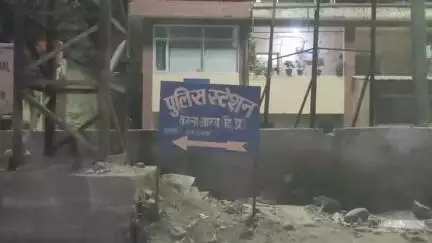 नाहन: कालाअंब में पुलिस टीम ने सट्टा लगाते हुए एक व्यक्ति को दबोचा