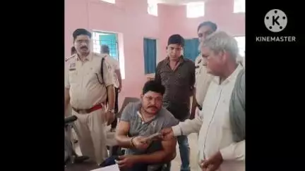 बलौदाबाज़ार: करहीबाजार चौकी की पुलिस ने एक व्यक्ति के गुम हुए ₹50,000 को तत्काल वापस कराया
