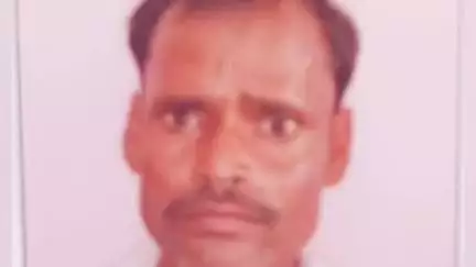 बदायूं: खेड़ा जलालपुर गांव में किसान का शव पानी के गढ्ढे में मिला, पुलिस ने कराया पोस्टमार्टम