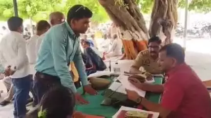 आलापुर: भियांव दरगाह का उर्स 19 जुलाई से शुरू होगा, व्यवस्था के लिए नियाज़ सिद्दीकी ने एसडीएम और सीओ को दिया मांगपत्र