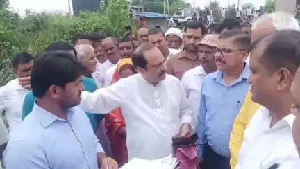 शेखोपुर सराय: शेखपुरा में जल्द शुरू होगा केंद्रीय विद्यालय, सांसद ने भूमि का निरीक्षण किया