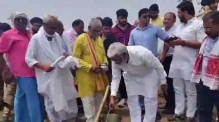 गाज़ीपुर: गाजीपुर में जलशक्ति मंत्री स्वतंत्र देव सिंह ने कहा, 'भाजपा का अगला अध्यक्ष जल्द मिलेगा, मैं फिलहाल मंत्री हूं'