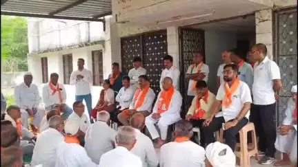 માણસા: બાલવા ગામે વૃક્ષારોપણ અને વય વંદના કાર્ડ કાર્યક્રમ યોજાયો: ધારાસભ્ય જે.એસ.પટેલ હાજર રહ્યા