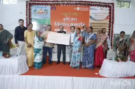 झाबुआ: झाबुआ में नई पहल: BOB द्वारा NRLM के सहयोग से विशाल ऋण वितरण मेगा कैंप आयोजित