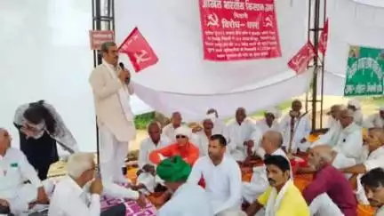 लोहारू: ₹350 करोड़ के फसल बीमा क्लेम भुगतान और दोषी अधिकारियों की गिरफ्तारी की मांग को लेकर किसानों का अनिश्चितकालीन धरना जारी