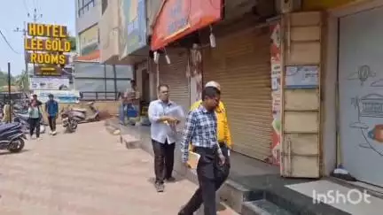 આણંદ શહેર: કરમસદ આણંદ મહાનગરપાલિકા દ્વારા વિવિધ વિસ્તારમાં 15 જેટલી બિલ્ડીંગોની ચકાસણી કરવામાં આવી