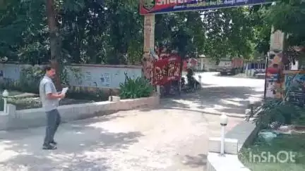 जमालपुर: विकास मित्र और उनके पति ने जमालपुर थाना में वार्ड पार्षद के खिलाफ आवेदन दिया