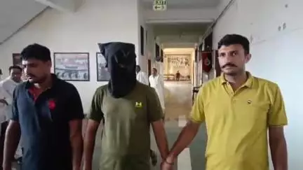 नूह: गांव आटा बारोटा में लड़की के मुंह पर बोतल मारने के मामले में एक नाबालिग सहित दो लोग गिरफ्तार