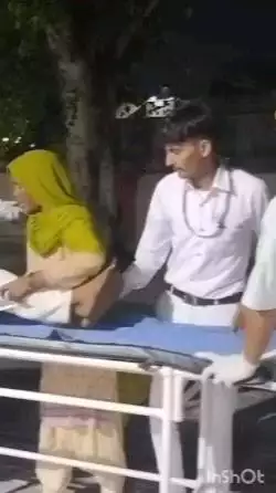 अलवर: देवला नंगली गांव में कुत्ते के हमले ने साहुन खान की मानसिक शांति छीनी, जिला अस्पताल में भर्ती